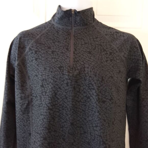 Reebok long sleeve charcoal gray shirt with zipper - Picture 2 of 13